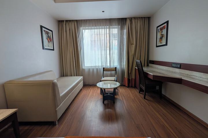 Room 7 of 15