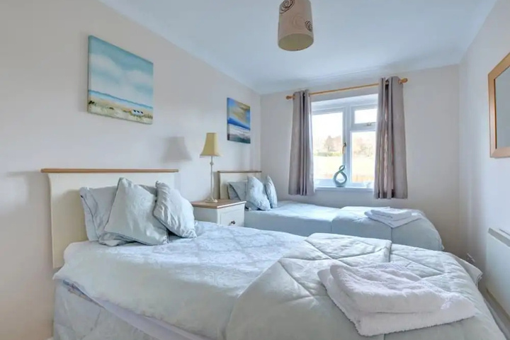 Lovely and Comfortable Holiday Home in Quiet and Stunning Surrounding Area of Begelly