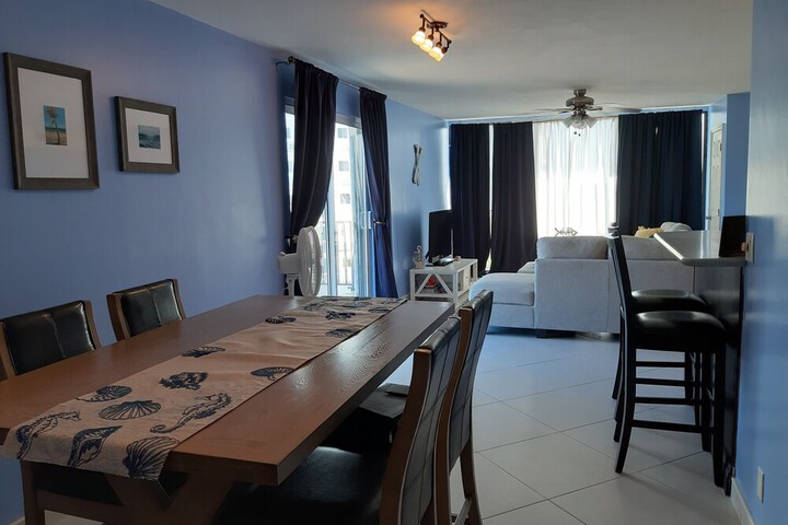 Room 4 of 17