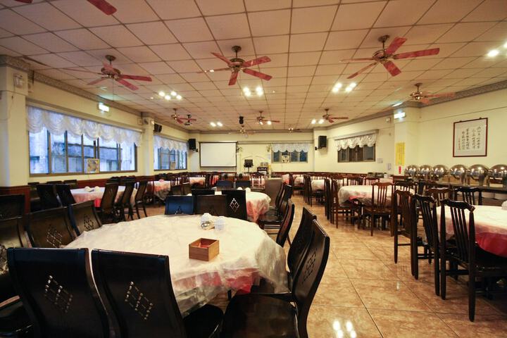 Dining 95 of 122
