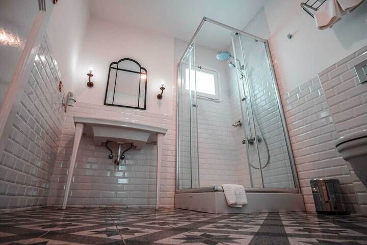 Bath Interior