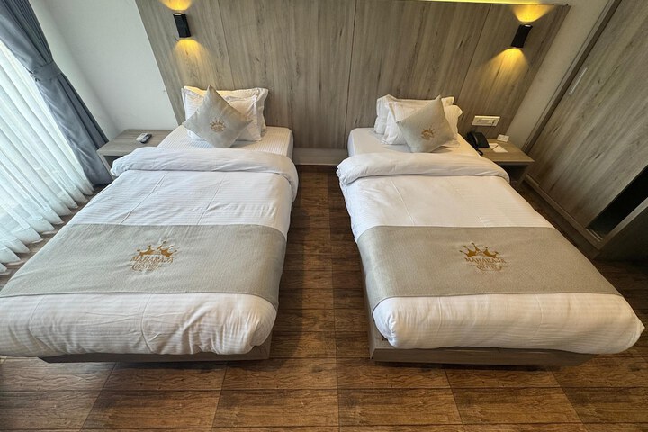 Room 18 of 29