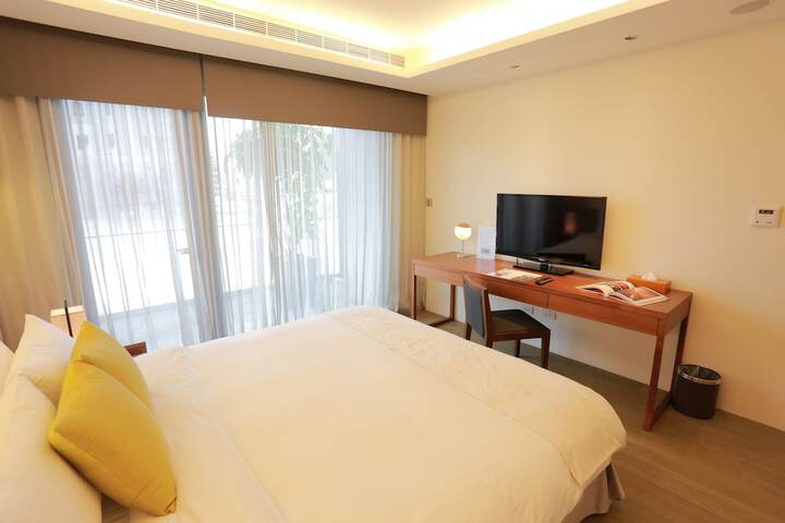 Room 21 of 76