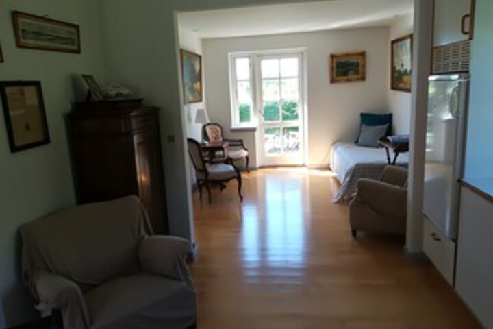 Room 27 of 62