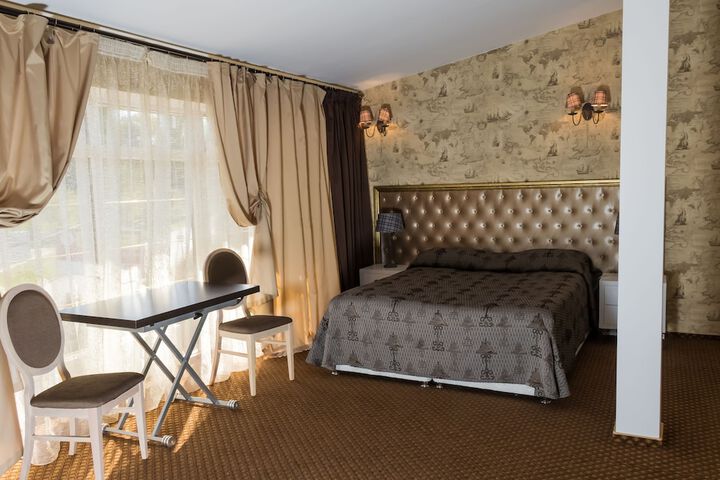 Room 12 of 75