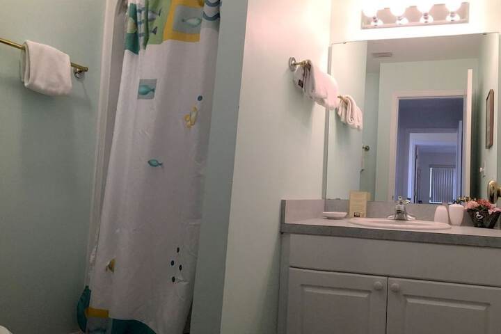 Room 18 of 37