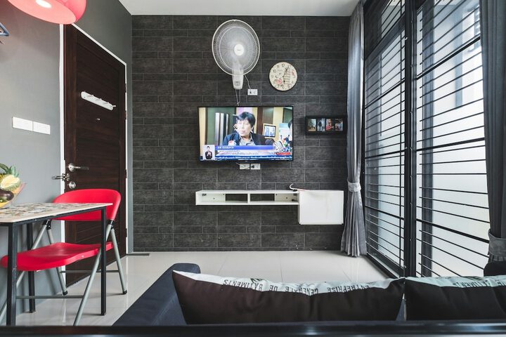 Room 14 of 23