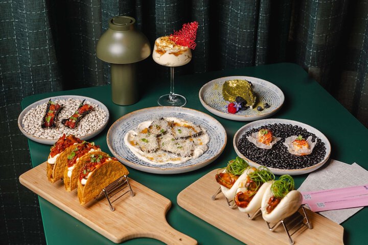 Dining 61 of 105