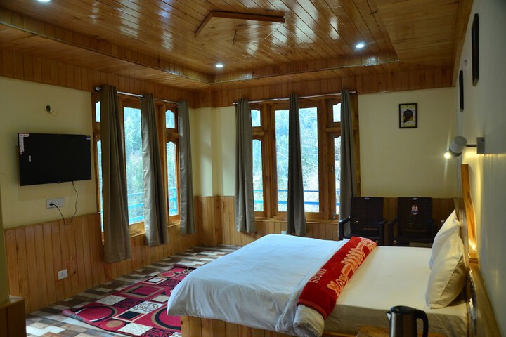 Room 3 of 14