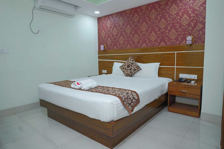 Room 3 of 10