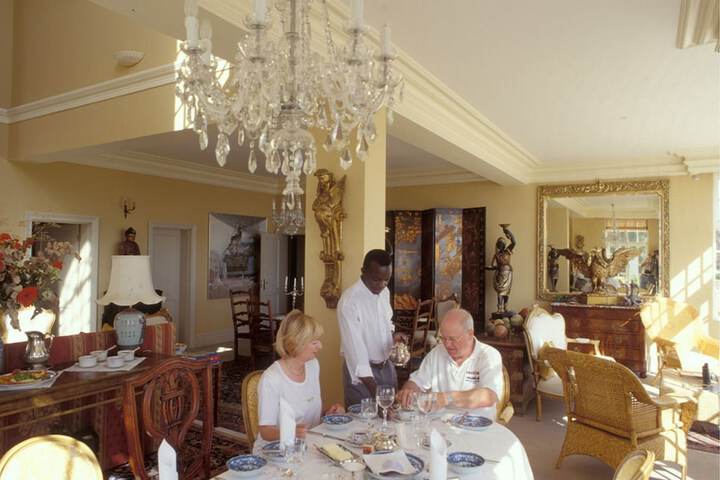 Breakfast/Coffee Service 60 of 94