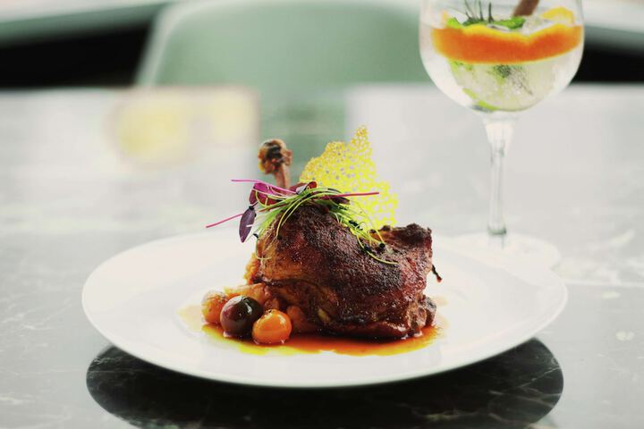 Dining 77 of 88