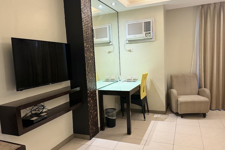 Room 19 of 65