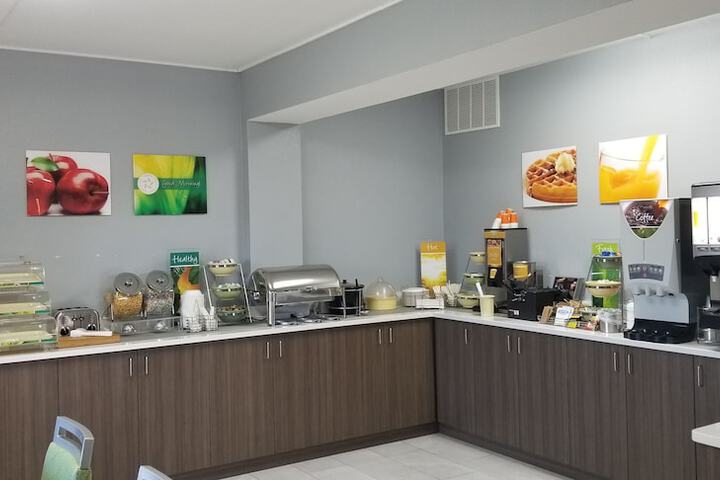 Breakfast buffet