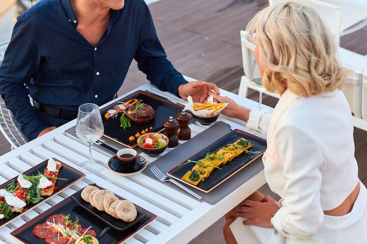 Dining 186 of 267