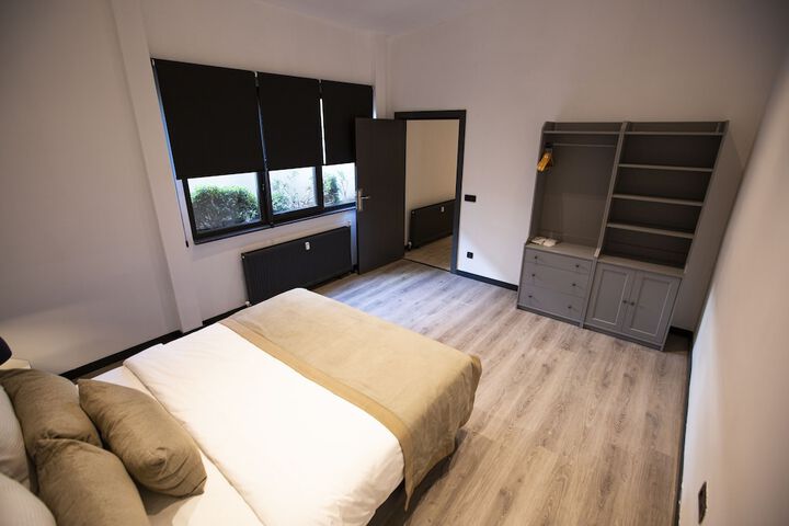 Room 48 of 130