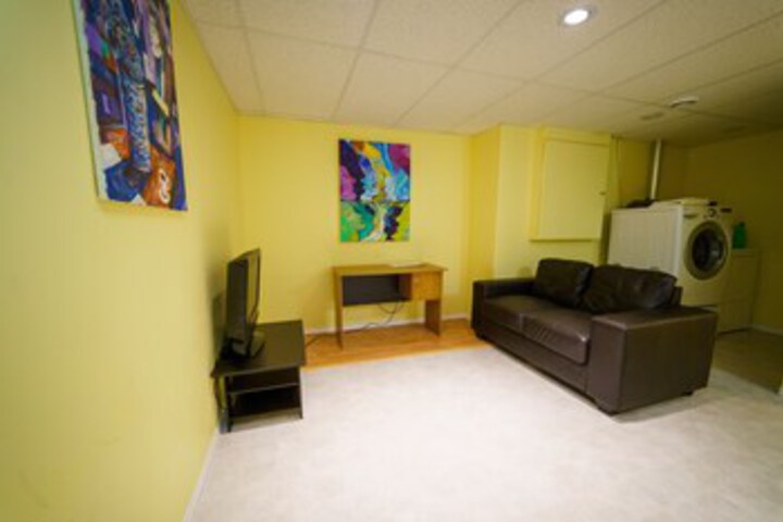 Room 16 of 18