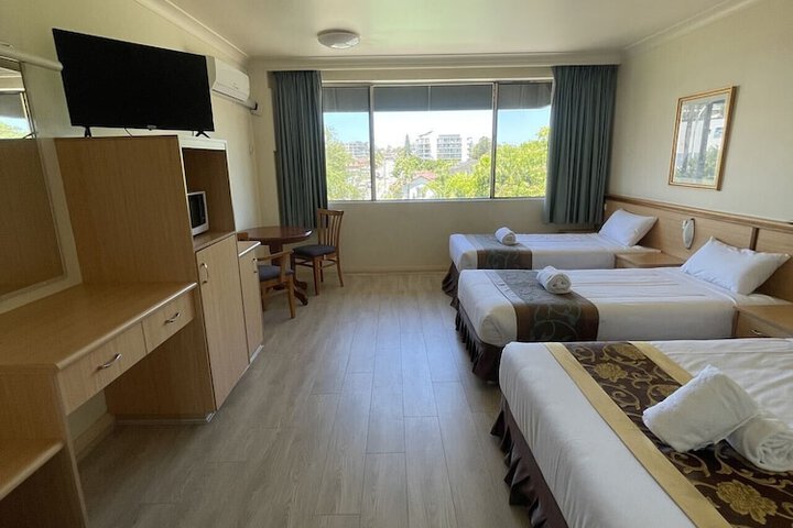 Room 16 of 27