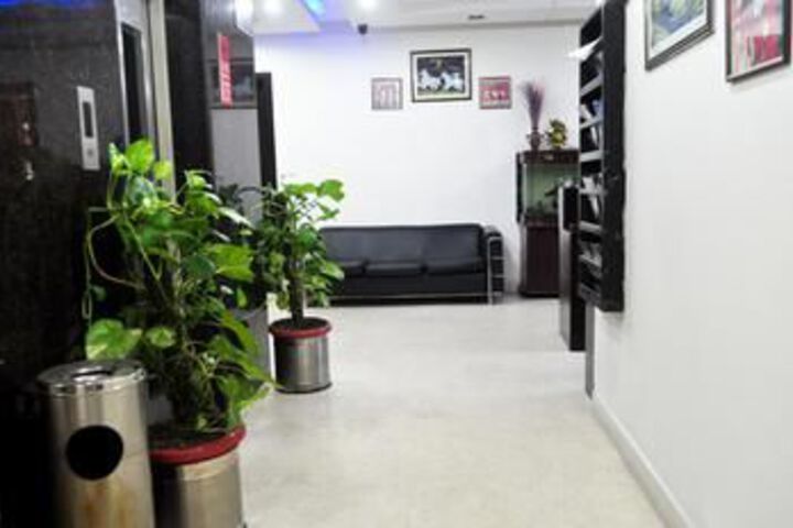 Room 5 of 25