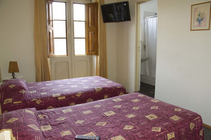 Room 5 of 86