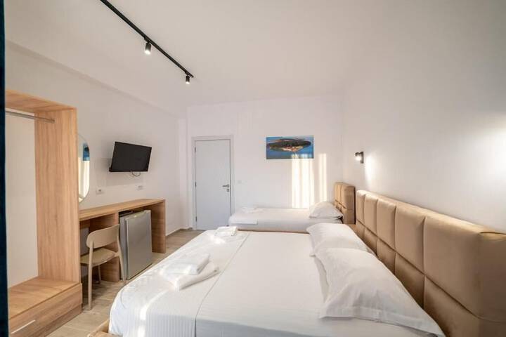 Room 55 of 163