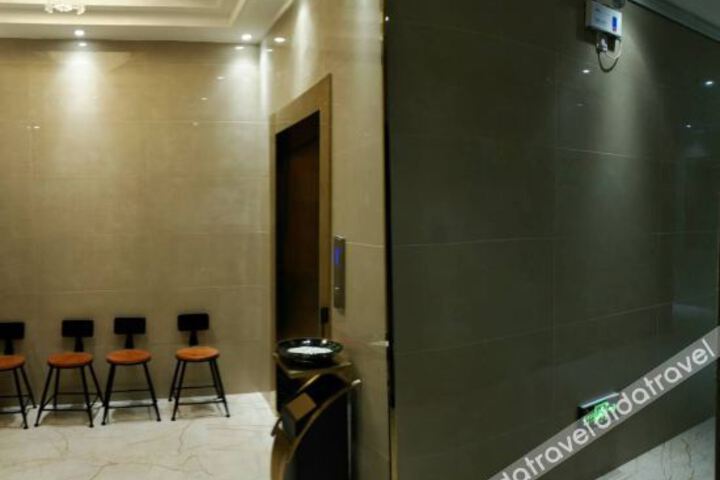 Hotel Interior 5 of 10