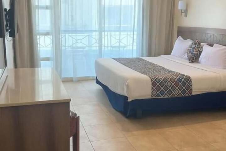 Room 2 of 46
