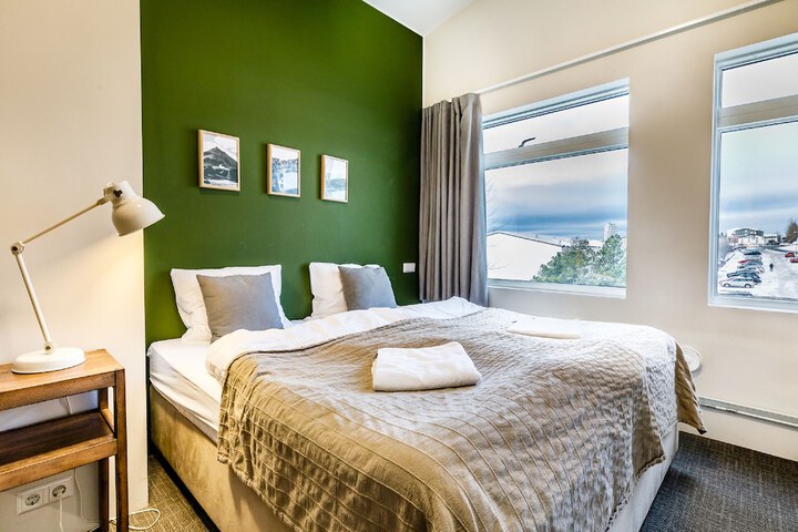 Room 8 of 29