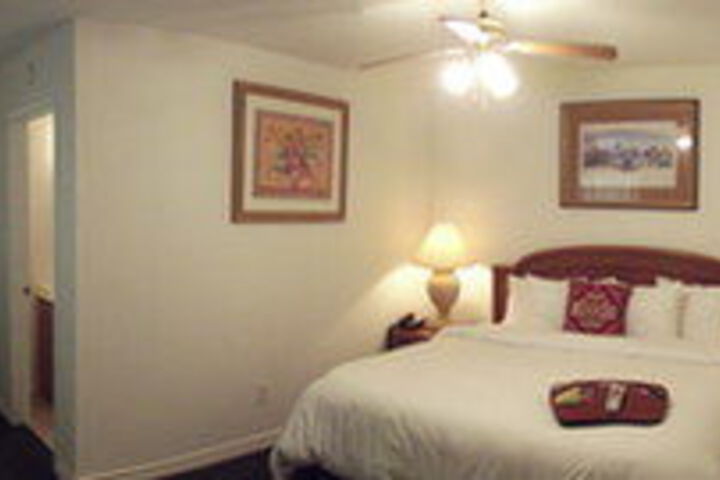 Room 5 of 18