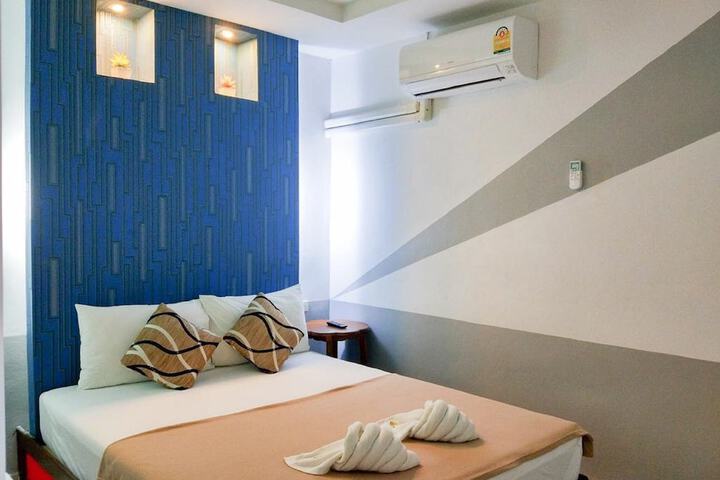 Room 7 of 48