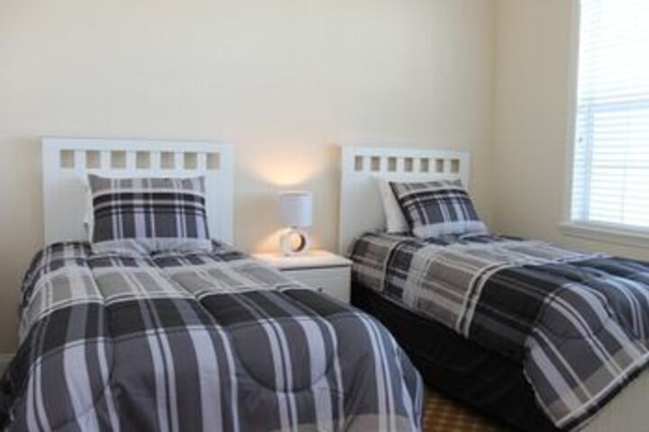 Room 7 of 25