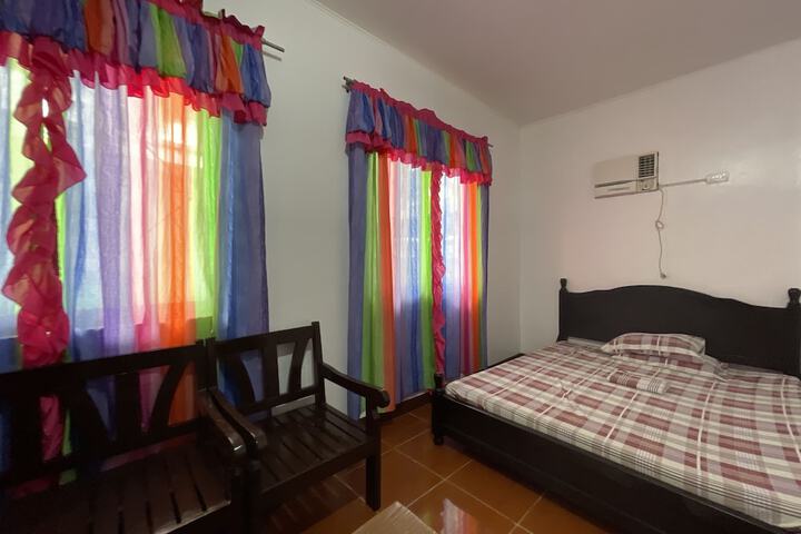 Room 46 of 200