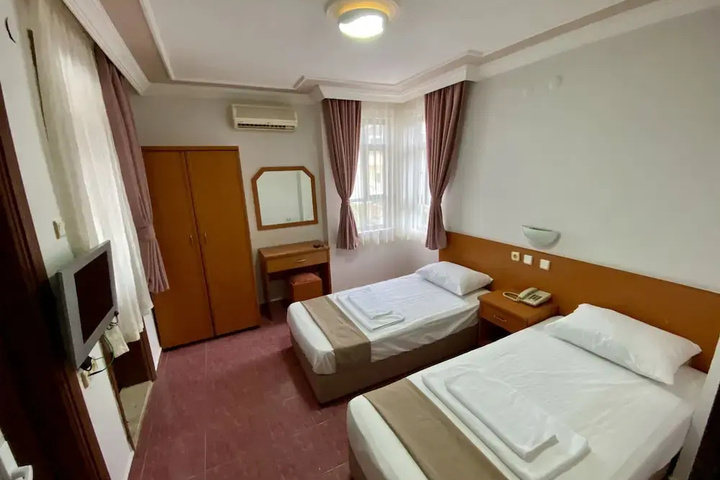 Room 2 of 13
