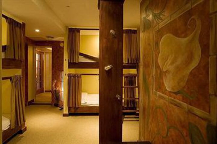 Room 26 of 54