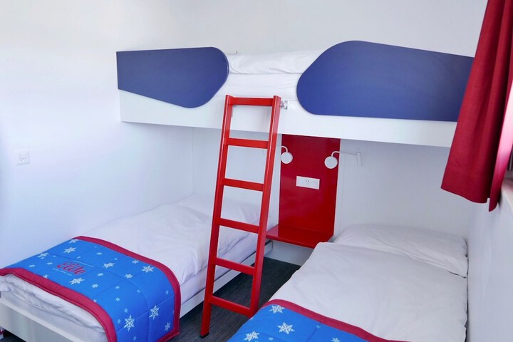 Room 10 of 55