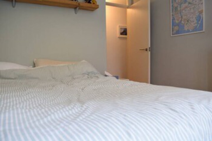 Room 9 of 16