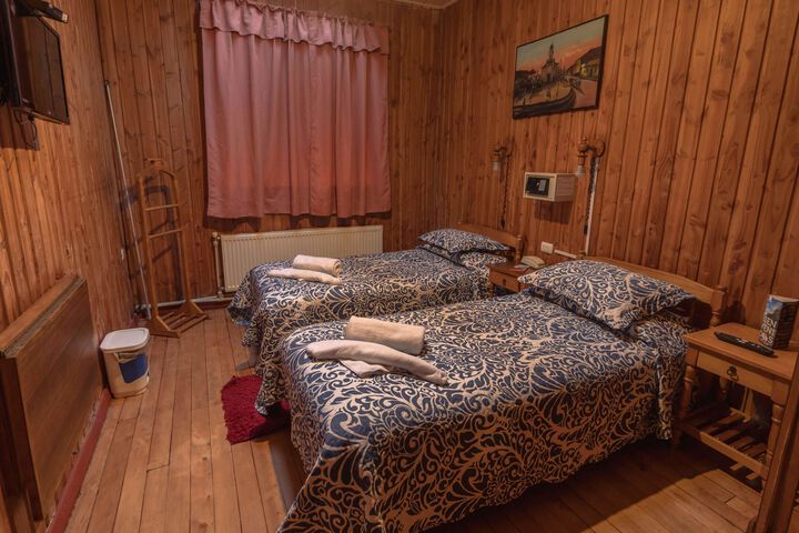 Room 21 of 43