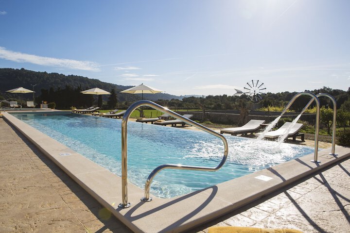 Pool 39 of 103