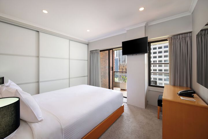 Room 10 of 51
