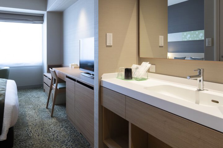 Room 19 of 42