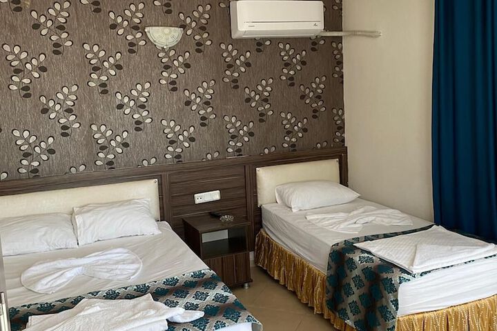 Room 7 of 15