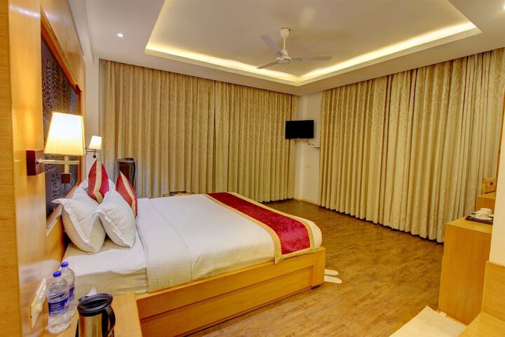 Room 29 of 76