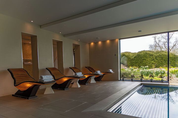 Hotel with Pool
