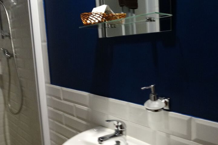 Room 18 of 40