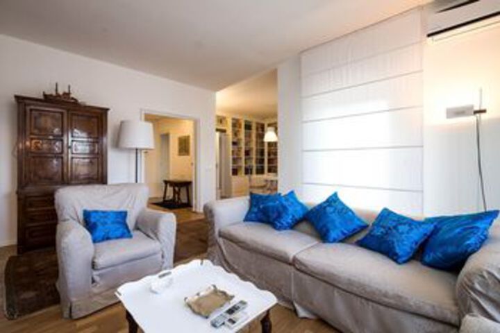 Room 15 of 21