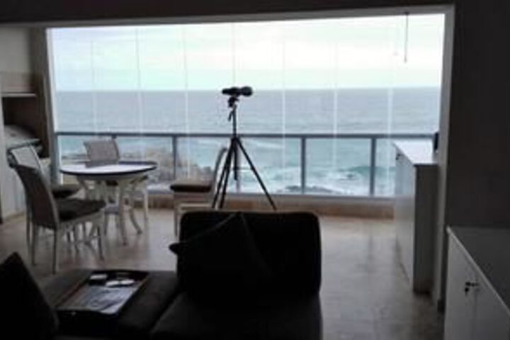Room 6 of 6
