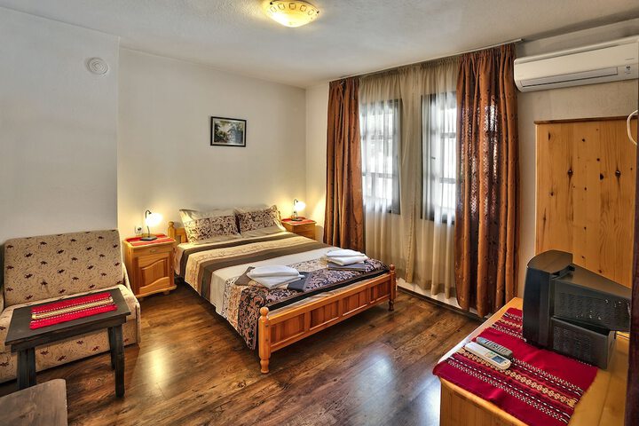 Room 6 of 41