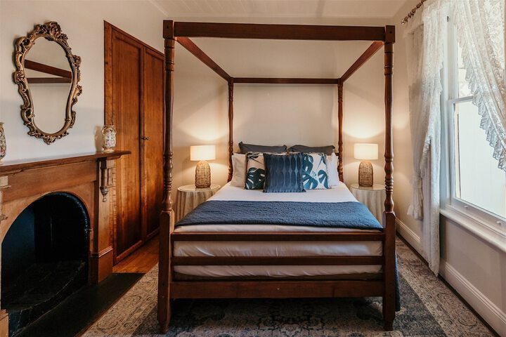 Room 15 of 82