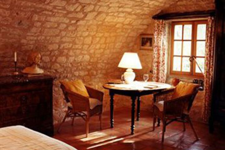Room 8 of 13