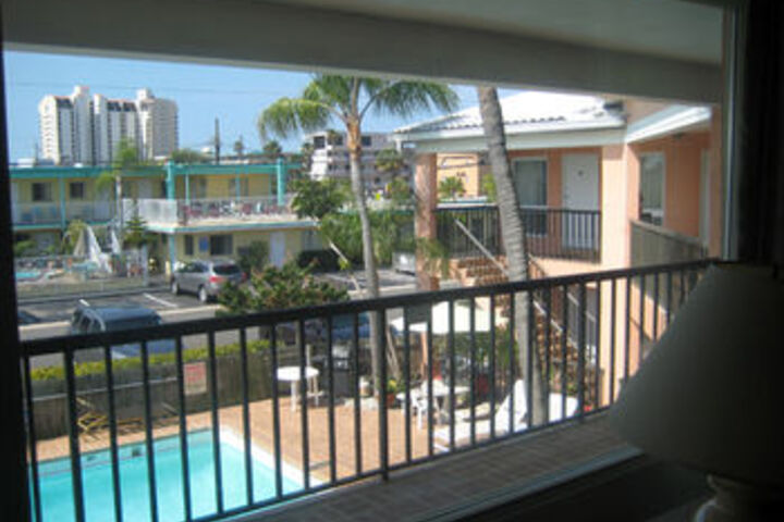 Terrace/Patio 3 of 15